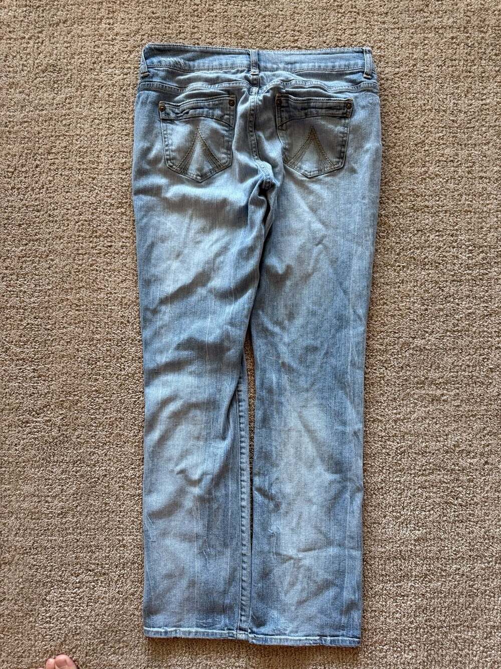 Delia's Morgan Light Wash Mid Rise Denim Jeans Size 11R